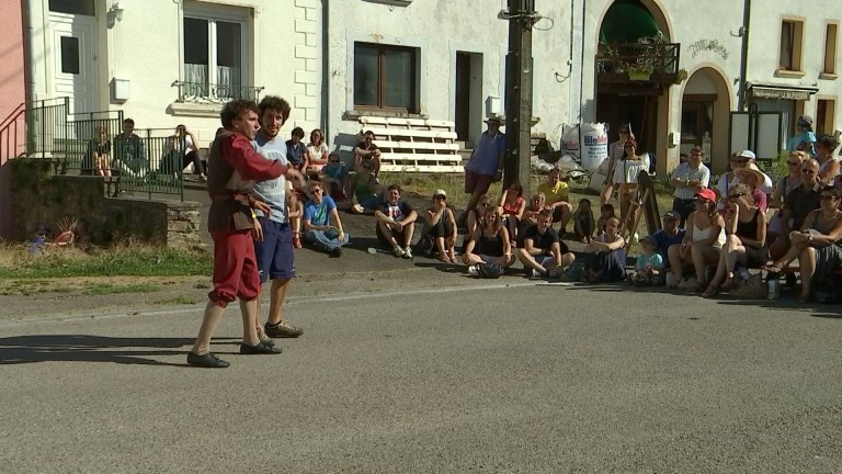 Chiny. Le public voyage à travers les contes