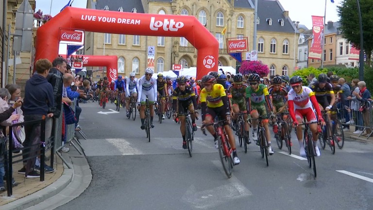 Arlon. Départ de la 3e étape du Tour de Wallonie