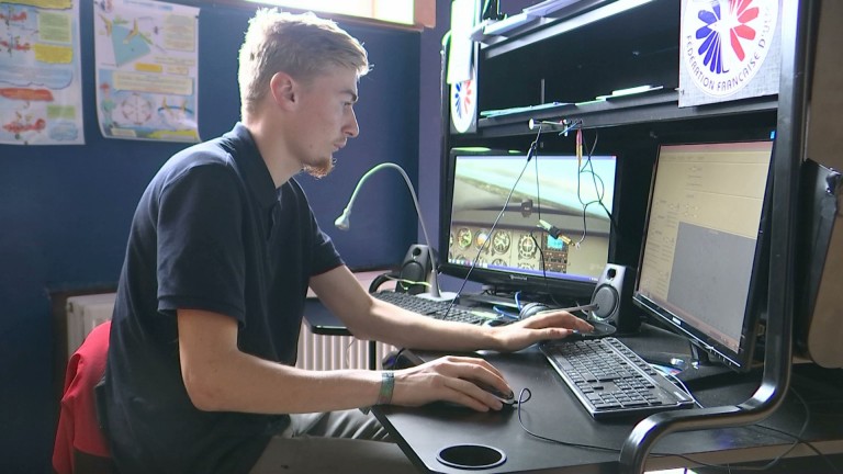 Aérodrome de Saint-Hubert (3/5) : les simulateurs