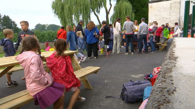 1ère rentrée à l'école Enova à Attert