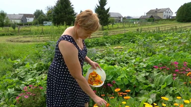 "Les fleurs, c'est très bon!" C'est Muriel Degros qui vous le dit