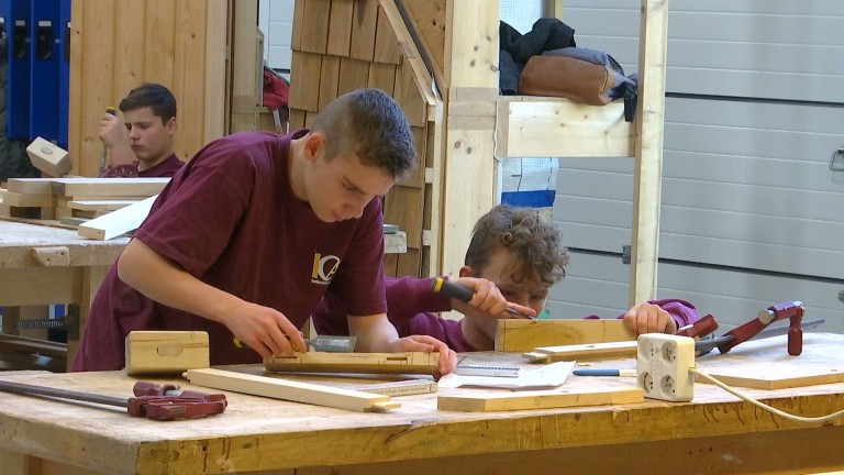 Libramont: construire un char à la manière des Celtes