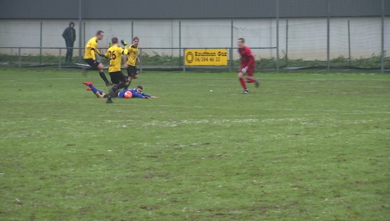 Football : Longlier mène...puis s'écroule à Aywaille !