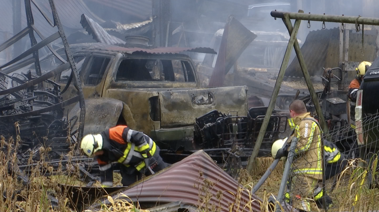 Tenneville. Un incendie détruit le hangar d'un concessionnaire