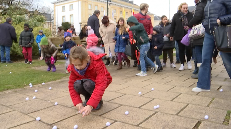 Chasse aux oeufs dans le centre d'Arlon