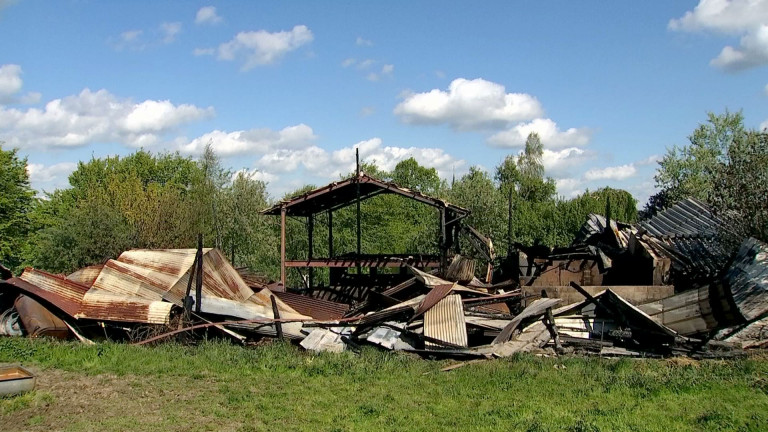 Incendie dans une ferme à Villance. Une partie du cheptel a péri