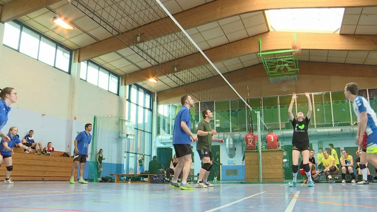 Du volley pendant 24h à Bertrix !