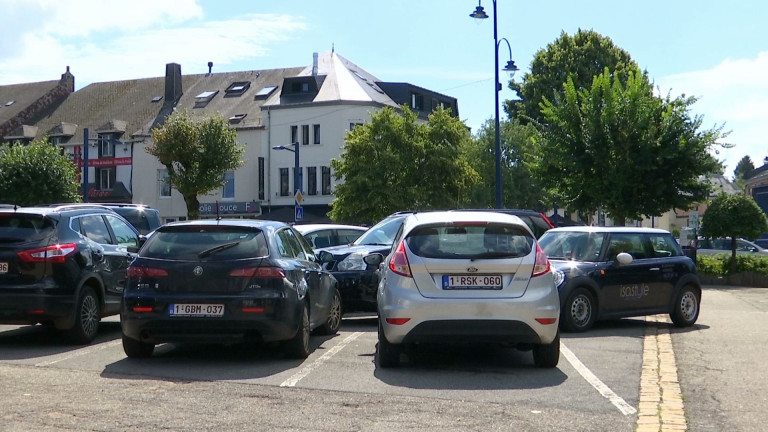 Florenville : le collège fait le point sur les parkings