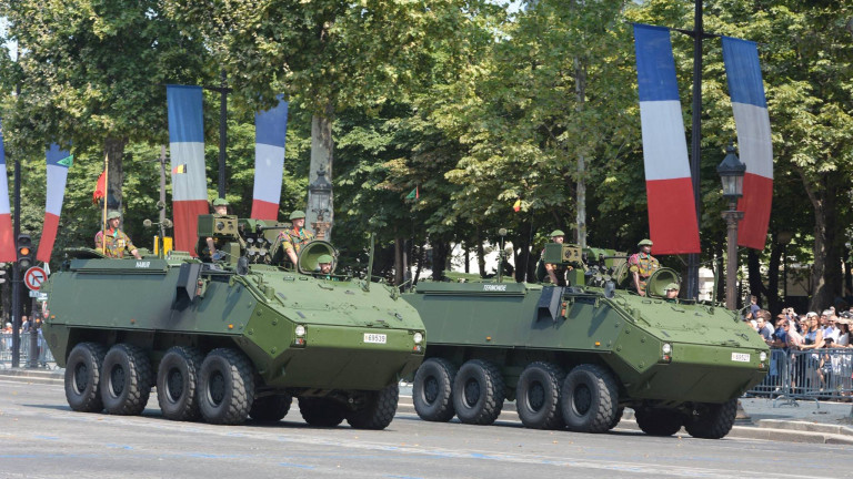Les Chasseurs Ardennais ont défilé à Paris le 14 juillet