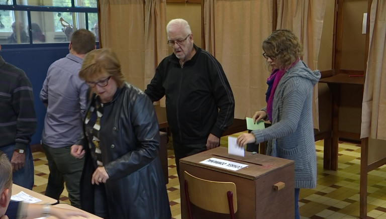 Saint-Hubert: ouverture des bureaux de vote