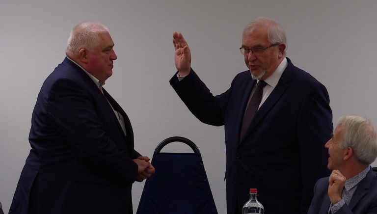 Marche : entre continuité et démissions