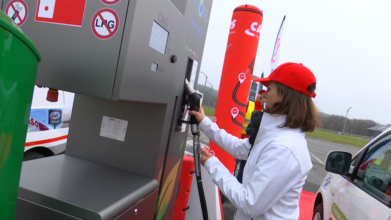 Inauguration de la station au gaz naturel de Neufchâteau