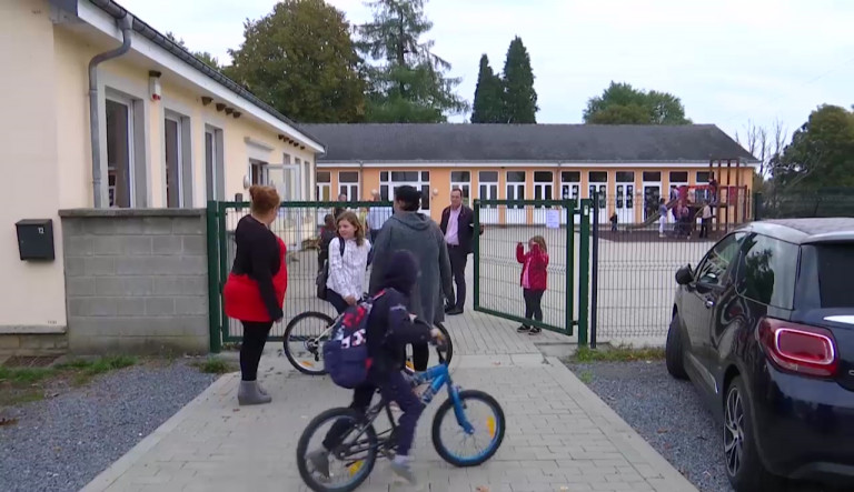 Lacuisine. Un marché de noël pour maintenir l'école