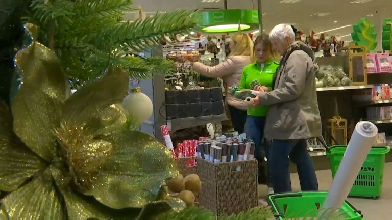 Dernières emplettes avant de fêter Noël