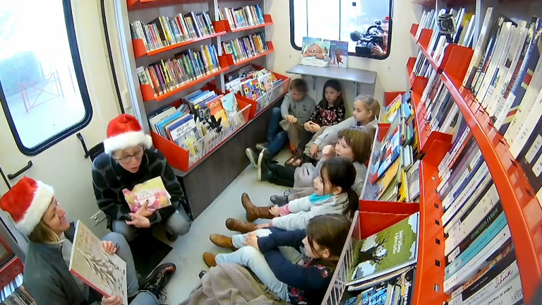 À la Bibliothèque itinérante de la Province de Luxembourg à Marche-en-Famenne - (Spécial Noël)