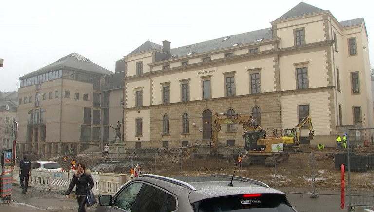 Arlon. La place de l'hôtel de ville en chantier