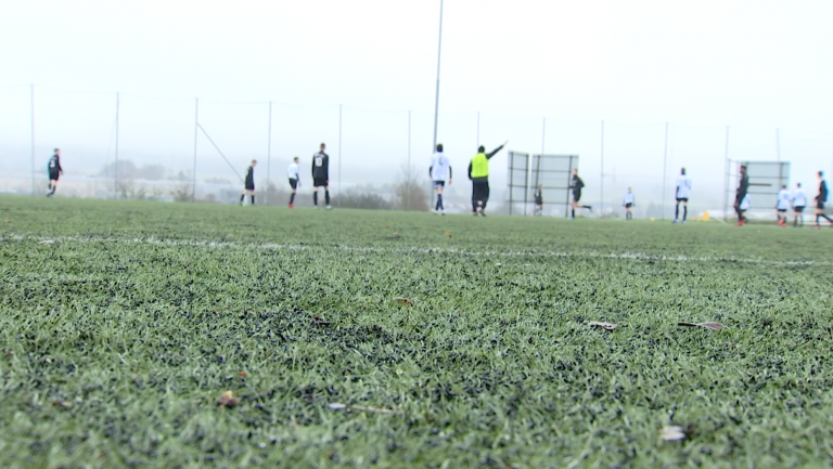 Marloie va-t-il devoir adapter son synthétique ?