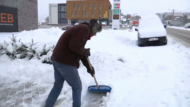 Libramont: Ca déneige à la pelle, mais pas que...