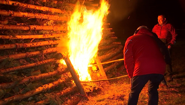 Le retour des grands feux à Waha