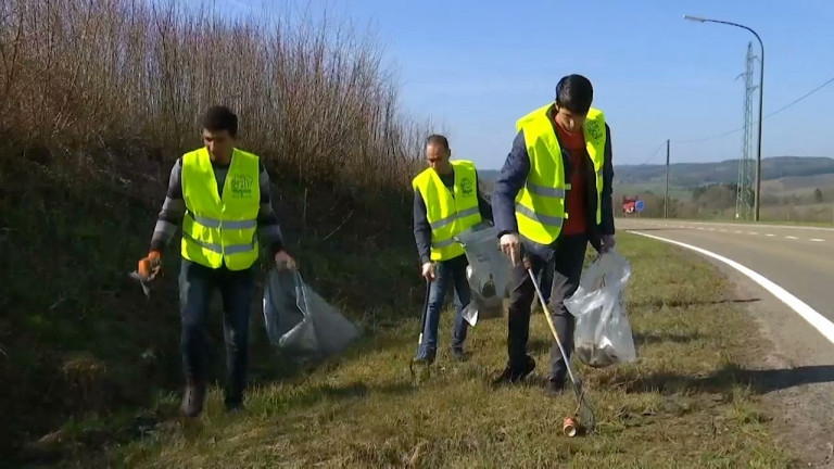 183 personnes pour nettoyer Sainte-Ode