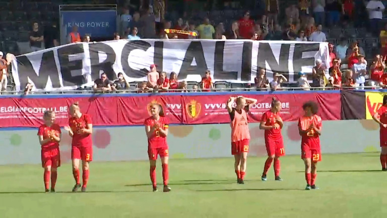 Dernier match d'Aline Zeler, mise à l'honneur chez les Red Flames