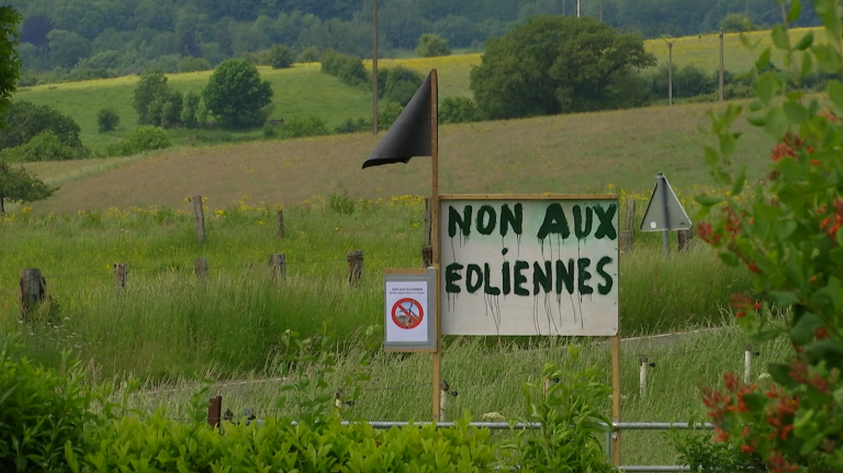 Un vent d'opposition aux éoliennes entre Sainte-Cécile et Muno