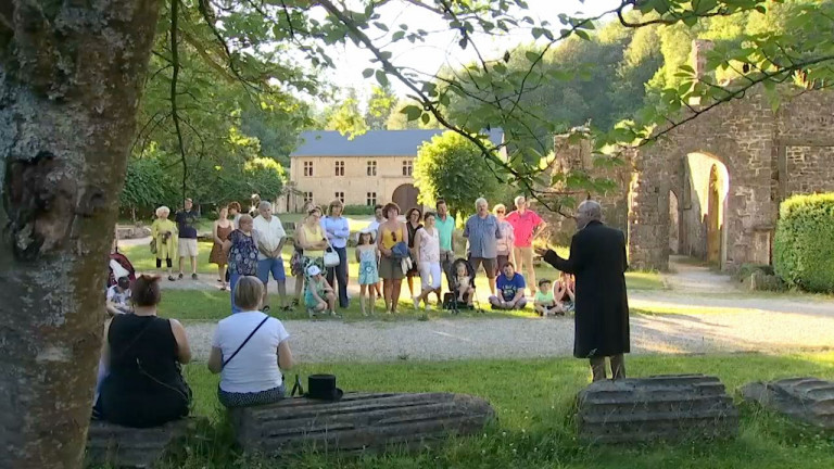 Une balade contée en prélude au festival de Chiny