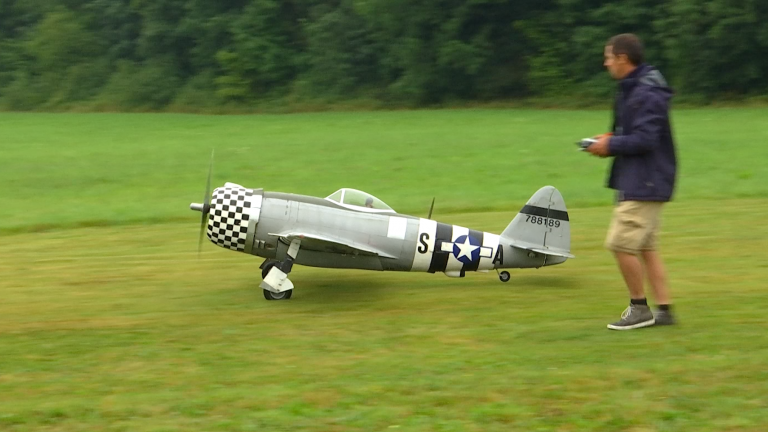 Verdenne : un 35ème meeting d'aéromodélisme sous la pluie
