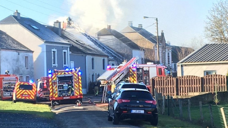 Incendie spectaculaire en cours à Ansart