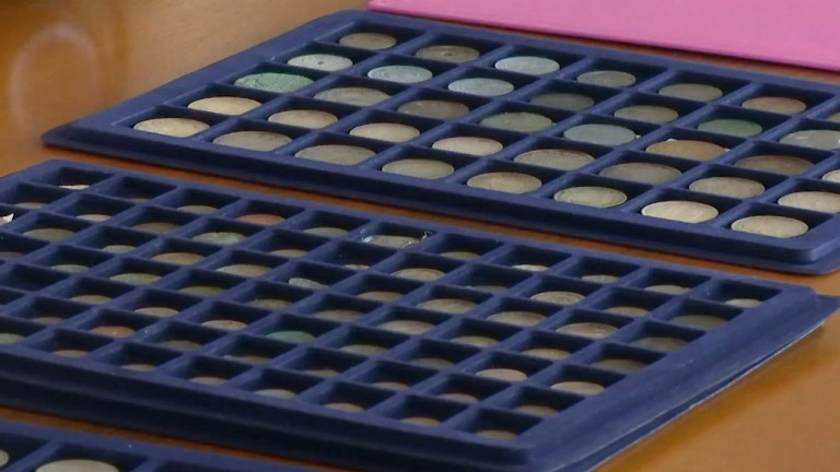 Détectoriste, Michel Lecarme a remis 1100 pièces à la commune de Marche