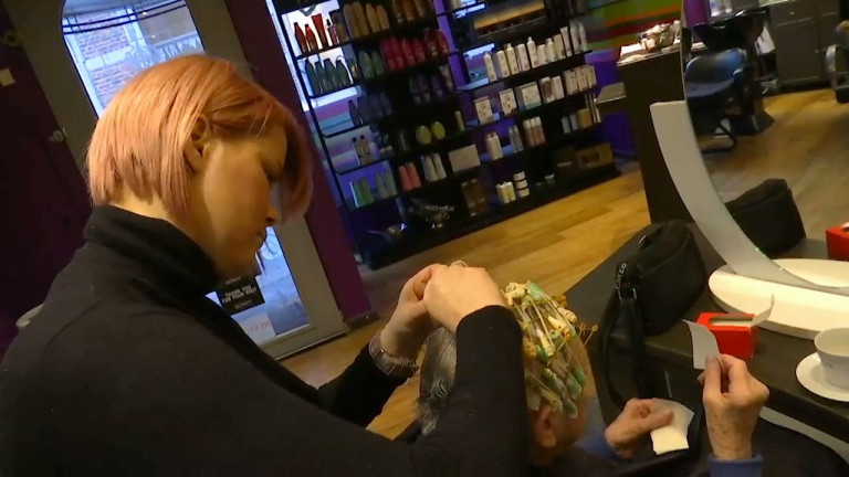 Bastogne, 1ère commune belge à imposer la fermeture des salons de coiffure