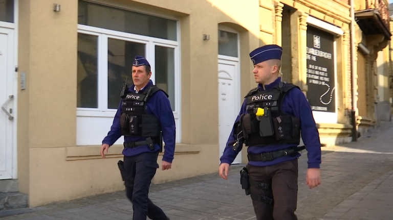 En patrouille avec la Police de Gaume contre le COVID-19