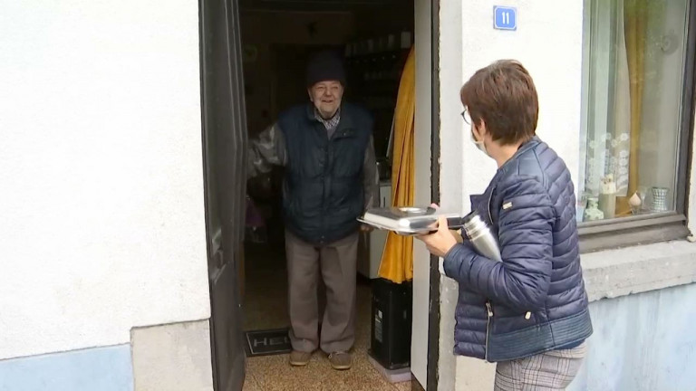 Tenneville : Rosa livre les repas en plein confinement