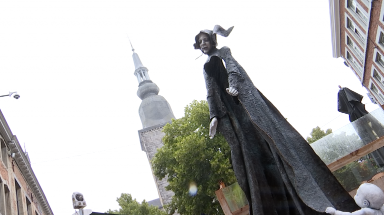 Marche accueille une nouvelle statue : la religieuse