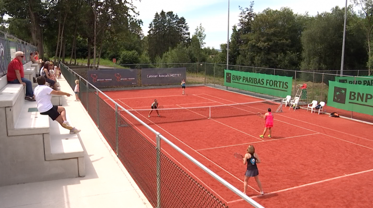 Le club de tennis de Saint-Hubert doté de nouvelles installations