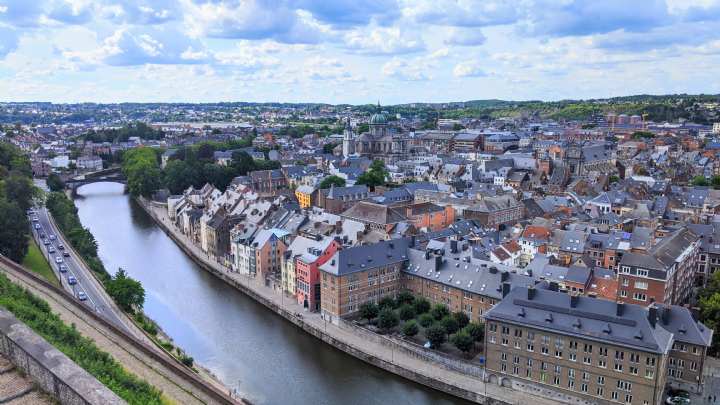 Bienvenue chez vous: à la découverte de la capitale wallonne, Namur