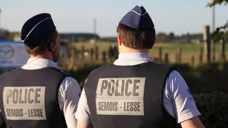 Daverdisse. Des policiers agressés lors d'une patrouille covid