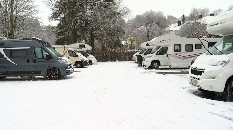 A Houffalize, les vacanciers viennent en motorhome 