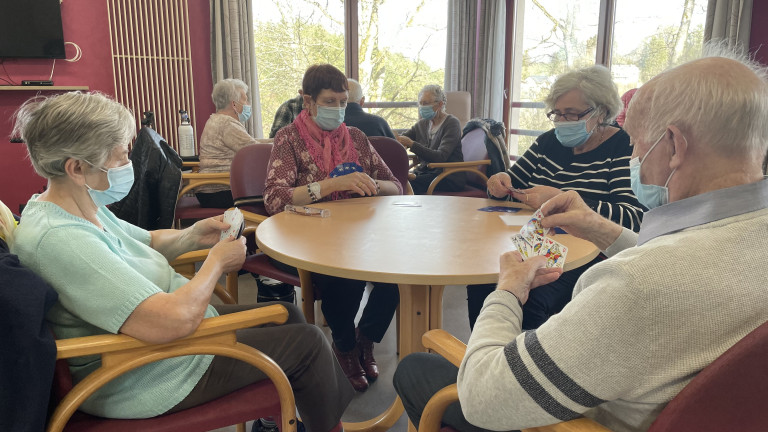 Règles assouplies en maison de repos : les résidents retrouvent le sourire à Houffalize