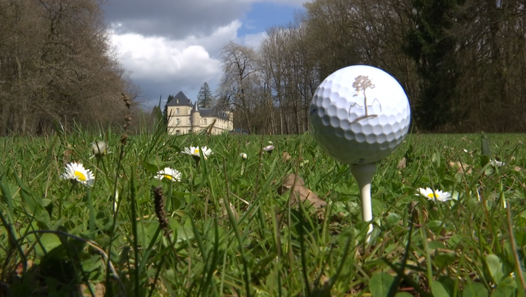 Le golf du château du Bois d'Arlon décroche son permis 