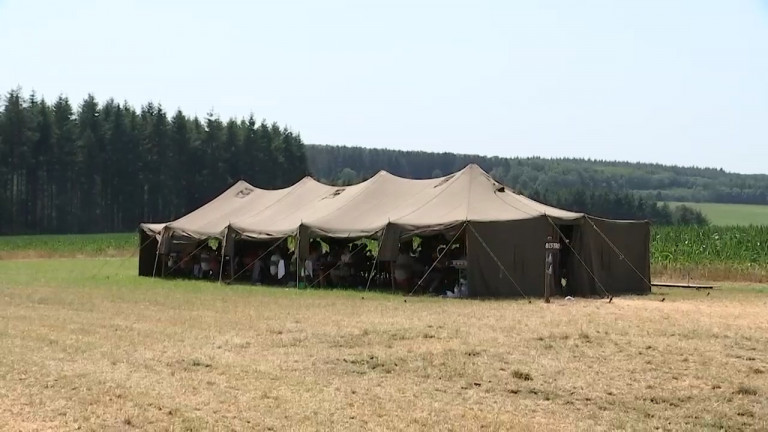 Fauvillers : une quinzaine de jeunes verbalisés dans un champ