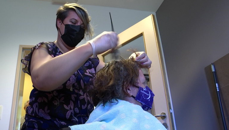 Le petit salon de la résidence de la Knippchen retrouve sa coiffeuse