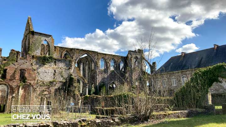 Bienvenue chez vous: de Thuin à l’Abbaye d’Aulne