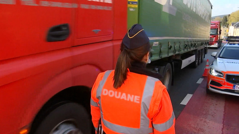 Martelange : les douaniers font du zèle pour se faire entendre