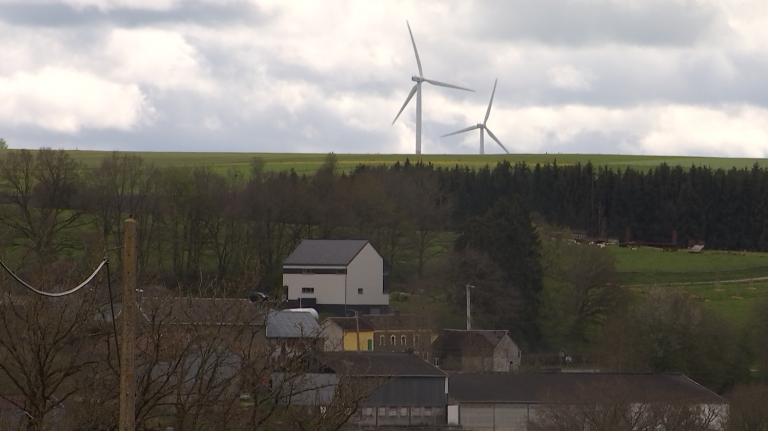 Trop de projets éoliens à Bertogne ? La commune s'en inquiète