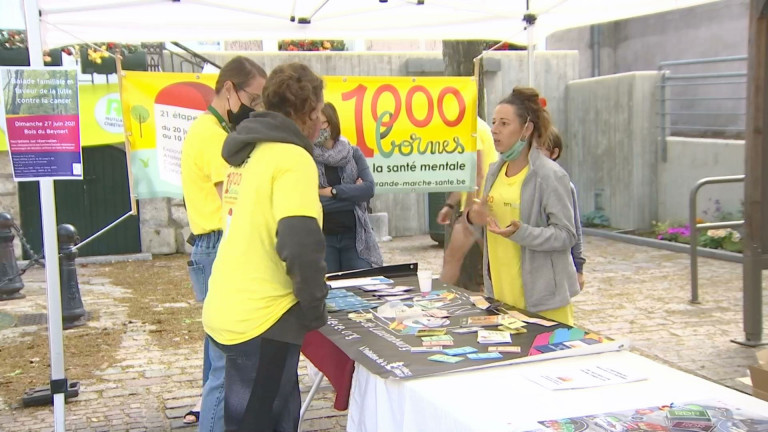 Une marche pour la santé mentale de passage dans la province