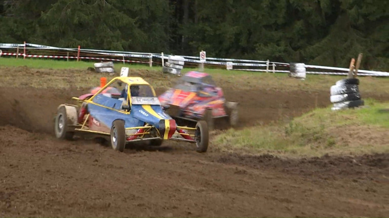 Une centaine de pilotes ont pris le départ du 53e Autocross de Hives