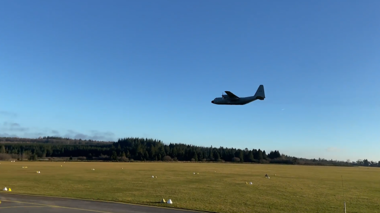 Le dernier vol du C-130 est (finalement) passé par Saint-Hubert