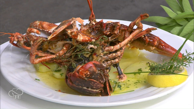 Le homard grillé au beurre de thym