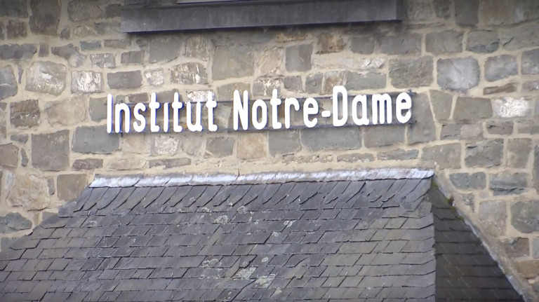 Bâtiments scolaires : la Cour constitutionnelle donne raison à l’enseignement catholique